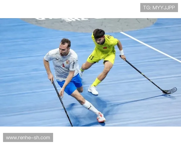 中国男篮逆转胜澳大利亚晋级世界杯四强 凭借顽强防守与团队合作展现实力