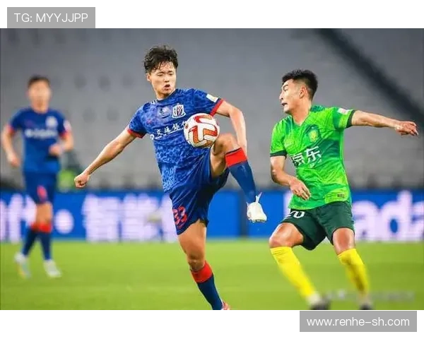 中国足球联赛新赛季揭幕战激烈上演 上海申花逆袭北京国安迎首胜