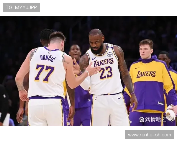 詹姆斯伤愈复出助湖人力克勇士 探讨未来赛季挑战与目标